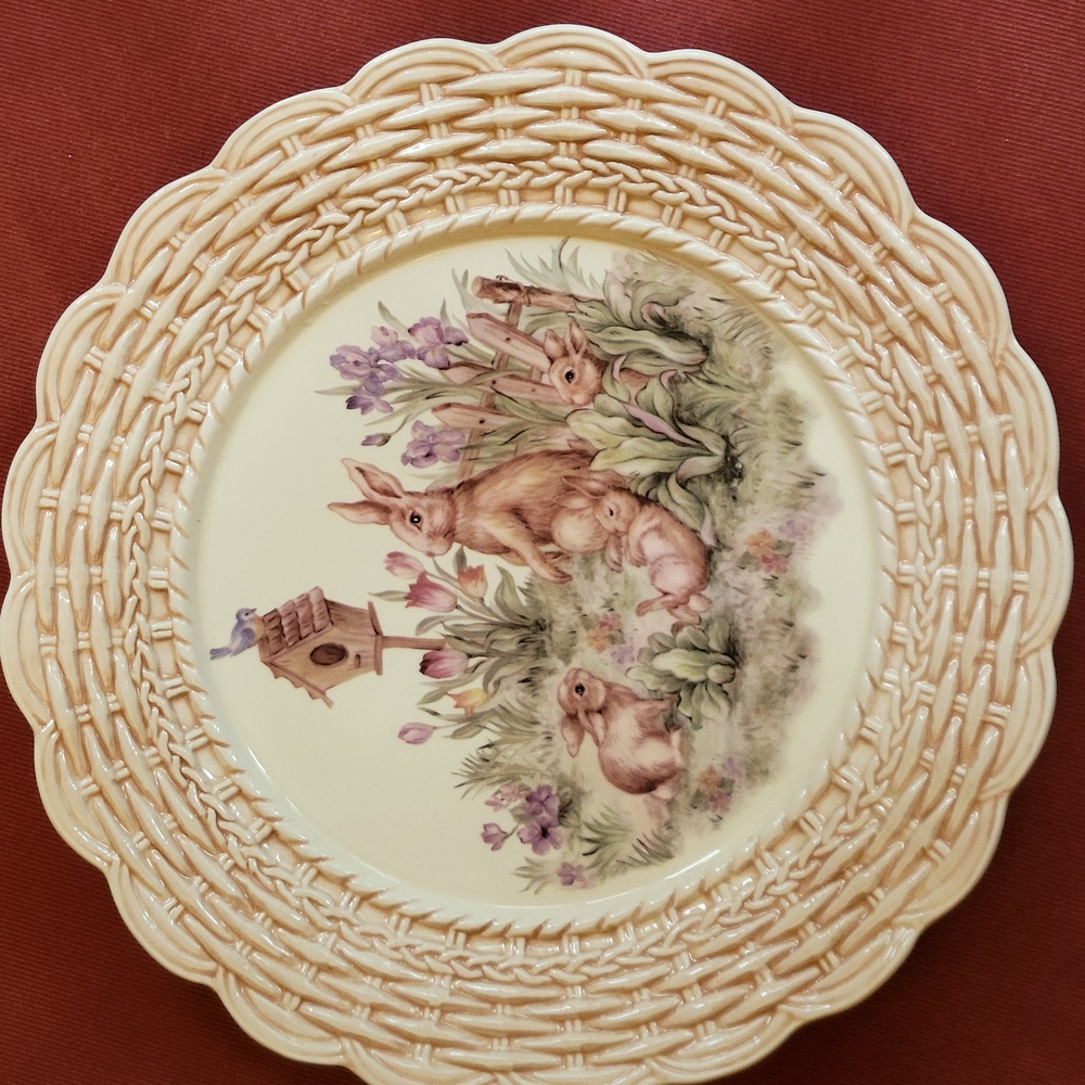 Cracker Barrwl Floral Bunny Design Ceramic Dinner Plate - 1 Plate